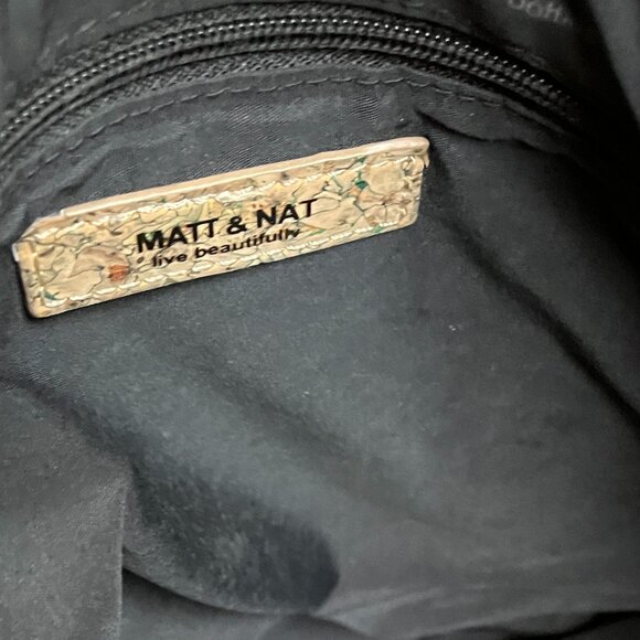 Matt & Nat black vegan shoulder bag - Picture 5 of 7